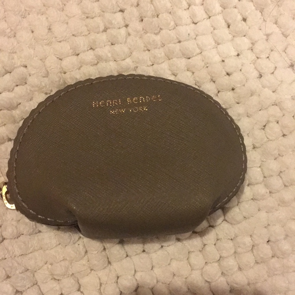 Henri Bendel coin purse